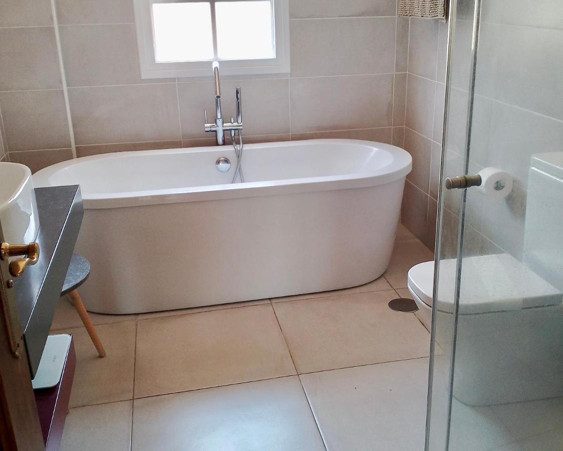 Villa Consuelo - Quiet Location Close To Resorts Buzanada Exteriör bild